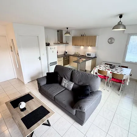 Joli Duplex Plein Bourg - 1km Des Plages *